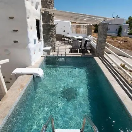 Aspro Paros * Aspro Chorio