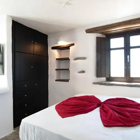 Aspro Paros Casa de Férias